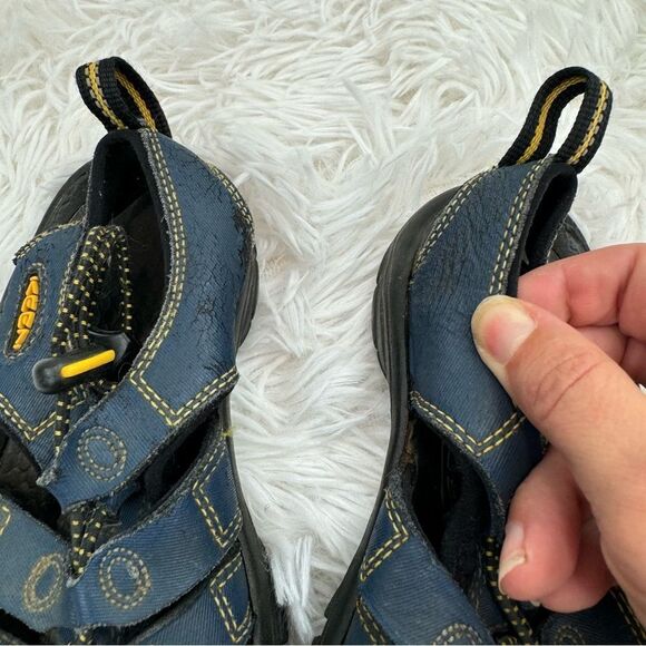 Keen Newport H2 & Merrell Hydro Hiker Sandal Bundle - Picture 4 of 15